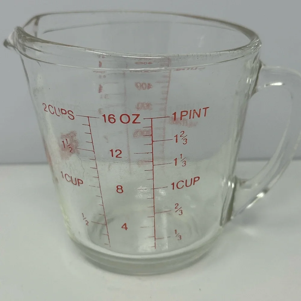 VTG Fire-King #498 Anchor Hocking 2 Cup Pint Glass Measuring Cup D Handle USA